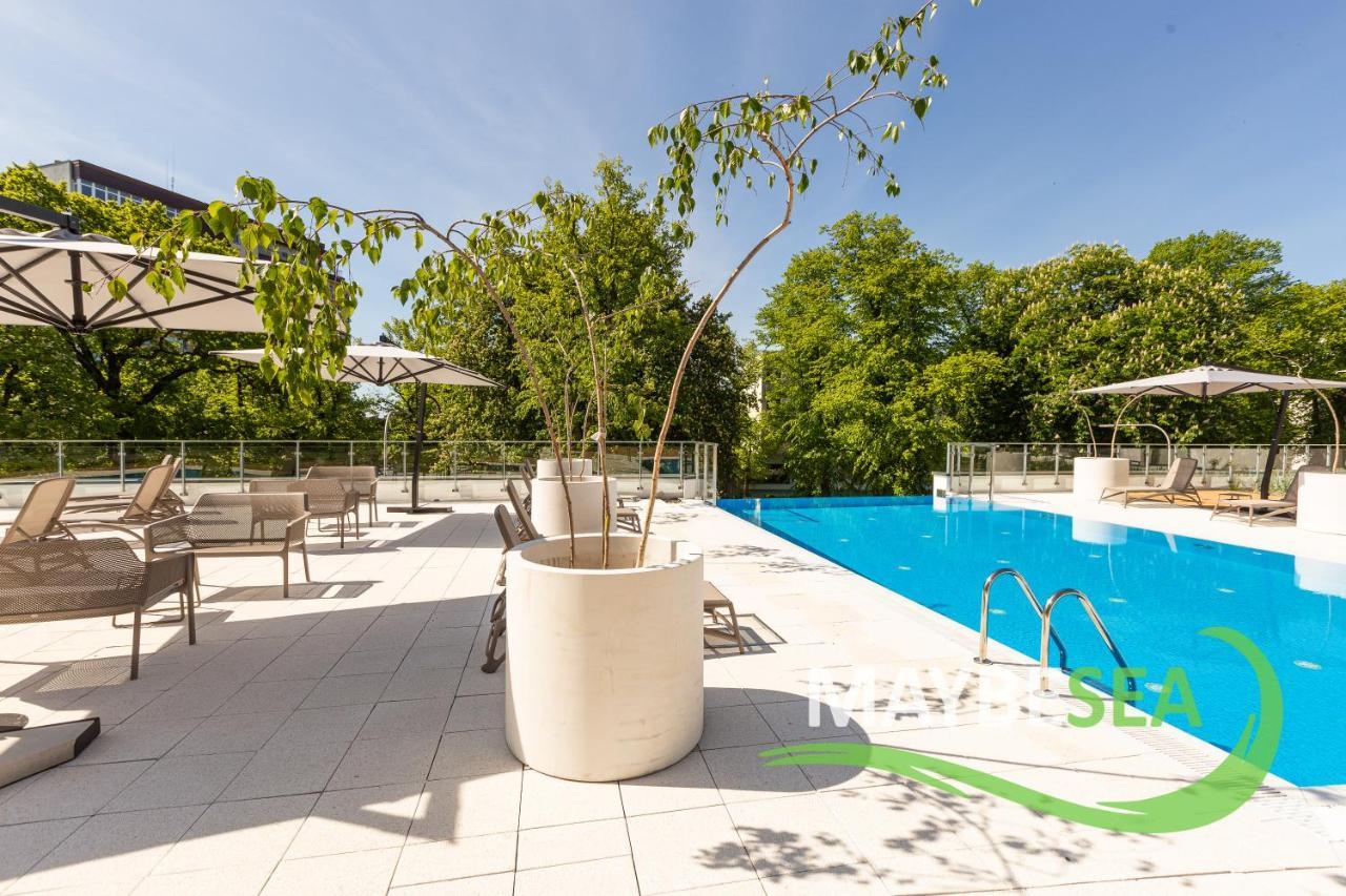 Maybesea Nadmorskie Tarasy A415 Kolobrzeg Exterior photo