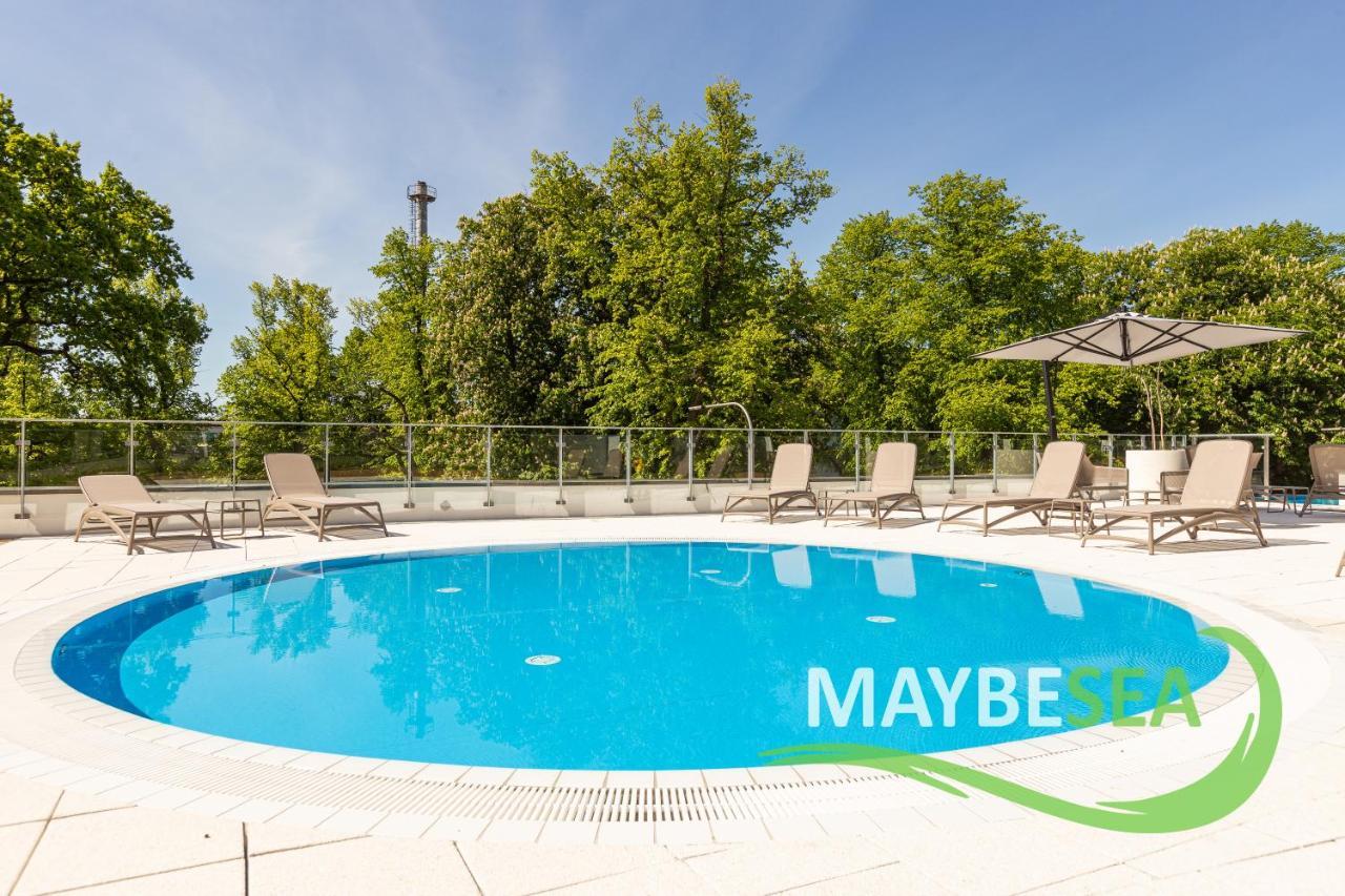 Maybesea Nadmorskie Tarasy A415 Kolobrzeg Exterior photo