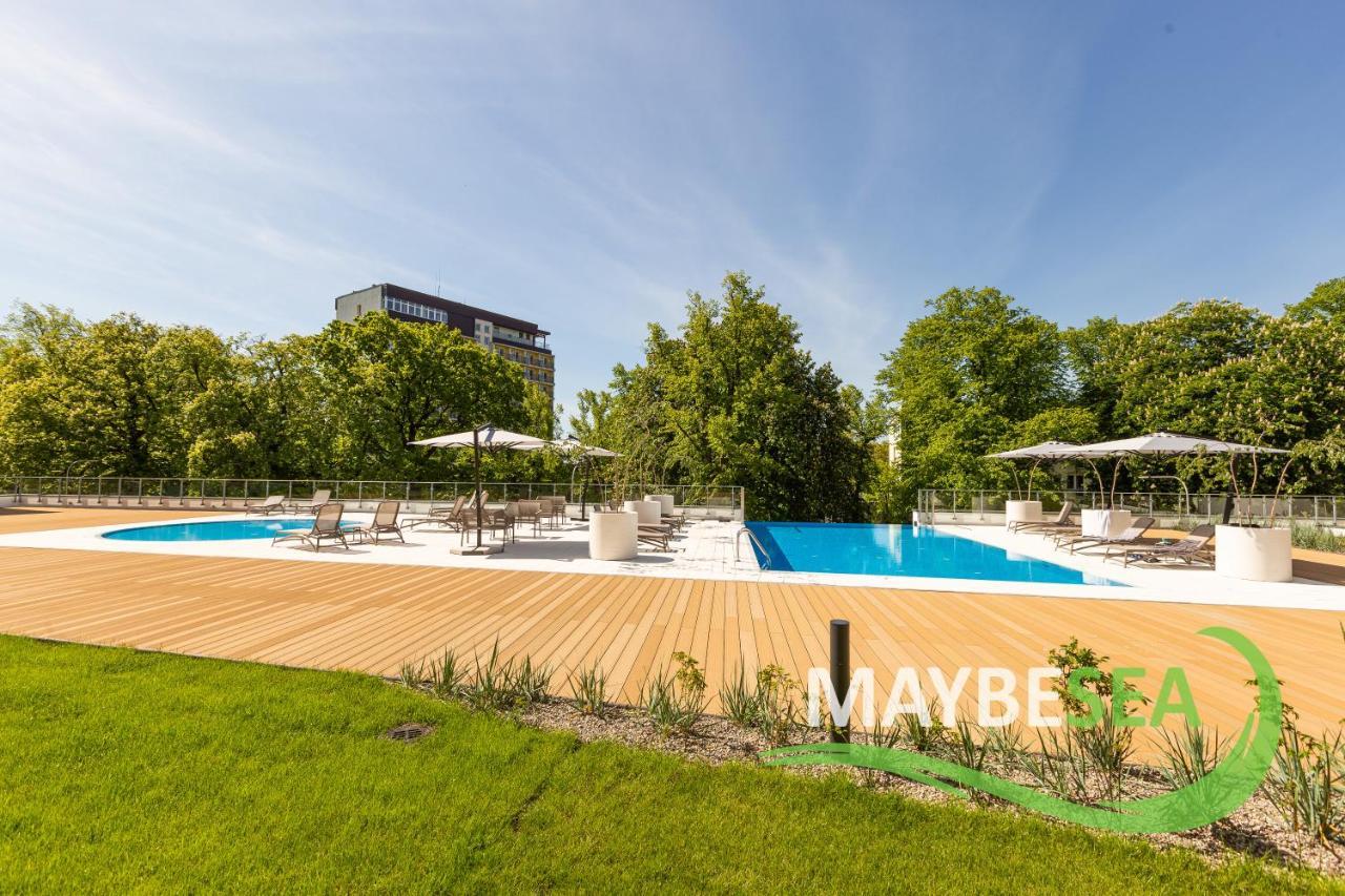 Maybesea Nadmorskie Tarasy A415 Kolobrzeg Exterior photo