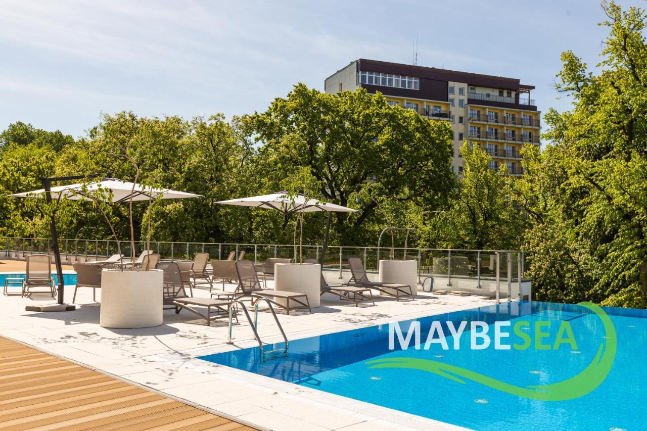 Maybesea Nadmorskie Tarasy A415 Kolobrzeg Exterior photo