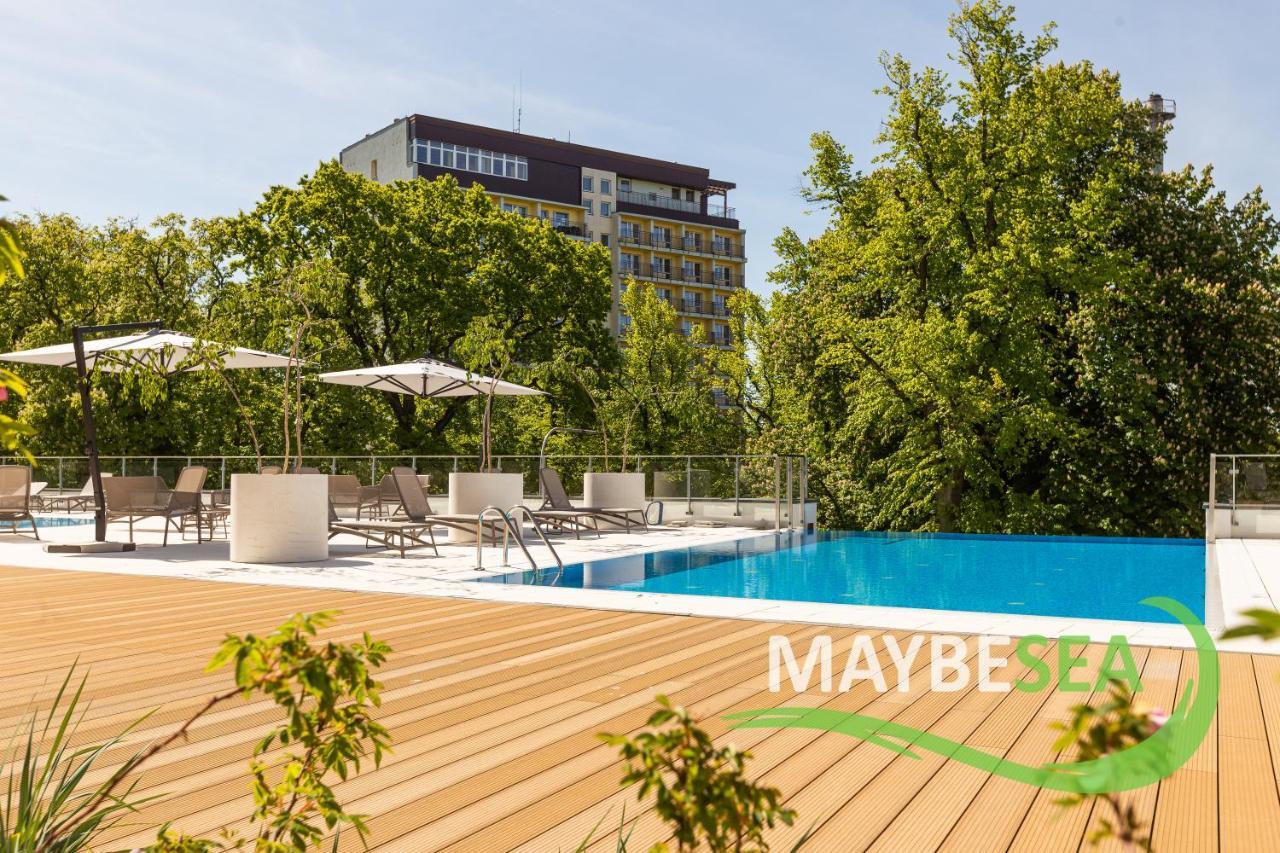 Maybesea Nadmorskie Tarasy A415 Kolobrzeg Exterior photo